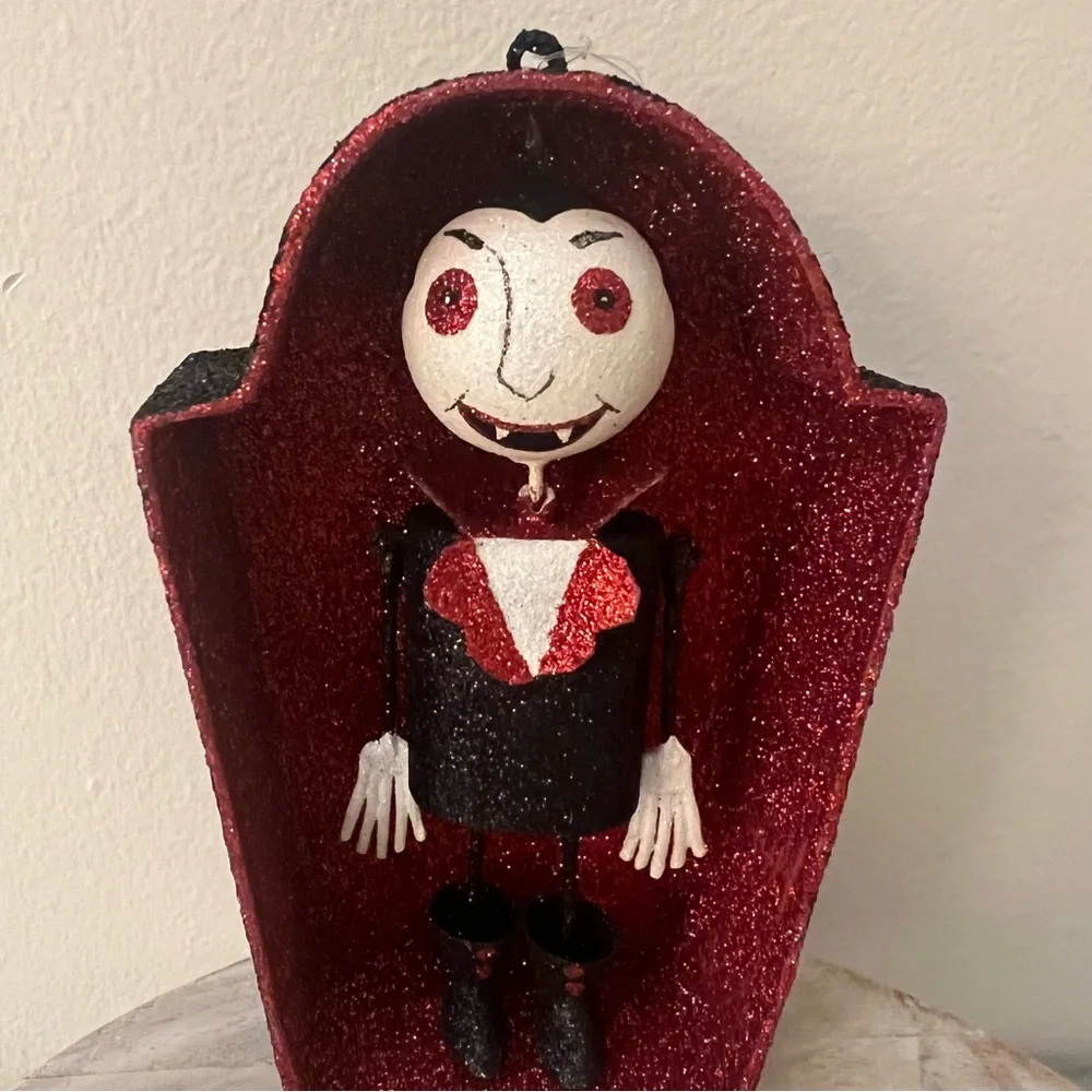 Pier 1 Vampire in Glittered Coffin ornament Halloween table top decoration decor